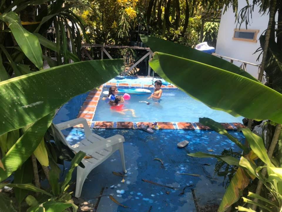 Bed and Breakfast Donde Familia Manito Paquera Exterior foto