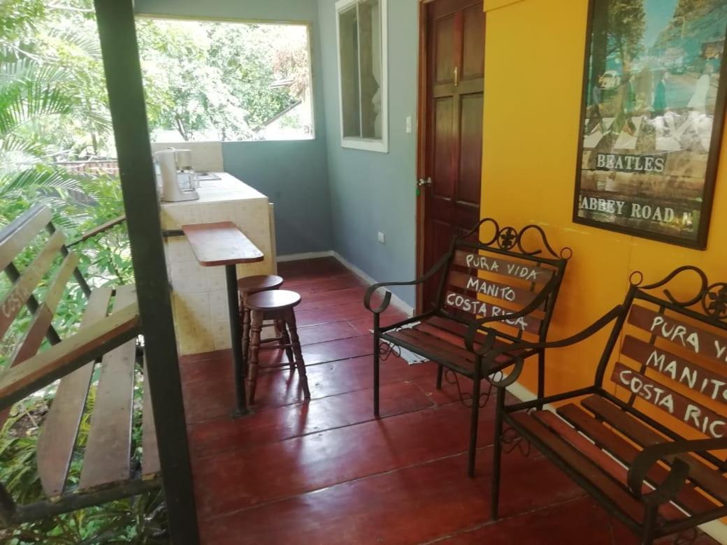 Bed and Breakfast Donde Familia Manito Paquera Exterior foto
