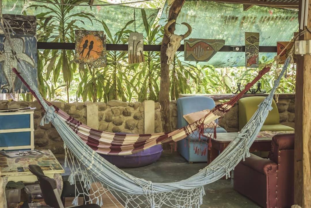 Bed and Breakfast Donde Familia Manito Paquera Exterior foto